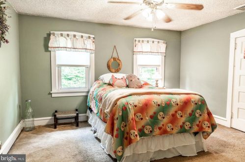 141 Progress Ave, West Deptford NJ 08096-1212 exterior