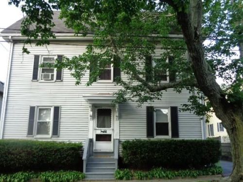 6 Wheeler St, Peabody, MA 01960-5835