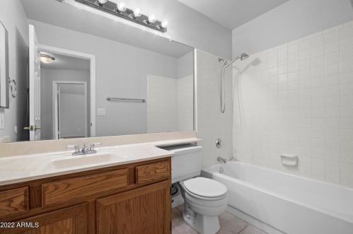 19615 36 St, Phoenix AZ 85050-3945 exterior