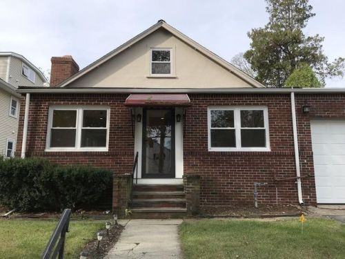 327 Waltham St, Newton, MA 02465-1730