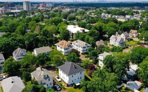 23 Atherton St, Quincy MA 02169-6802 exterior