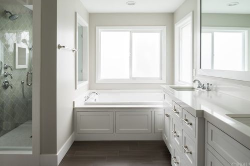 7 Ninos, Irvine CA 92620-1861 exterior