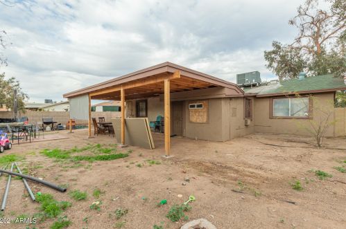 3026 75 Dr, Phoenix AZ 85033-3704 exterior