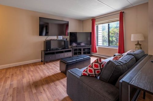 14 Old Stone Way, Weymouth, MA 02189-2500