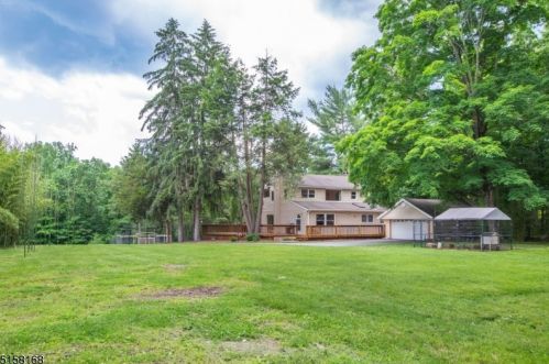 440 Stonetown Rd, Skyline Lakes NJ  07456-1200 exterior