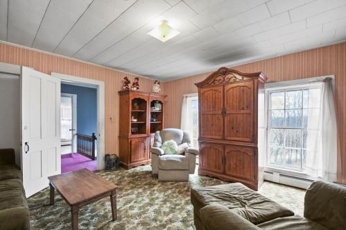 90 Mechanic St, Barre MA exterior