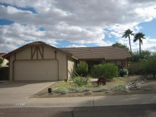 3861 Salinas St, Phoenix, AZ 85044-3846