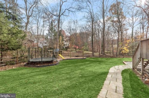 9757 Polished Stone, Columbia MD 21046-2802 exterior