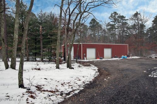 1062 Lakehurst Ave, Jackson Twp NJ 08527-5250 exterior