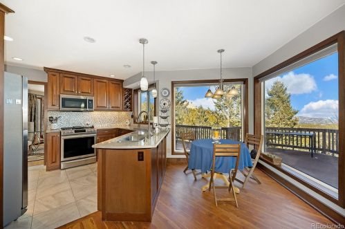 10438 Christopher Dr, Conifer CO 80433-8820 exterior