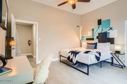 8007 7th Ave, Phoenix AZ  85021-5613 exterior