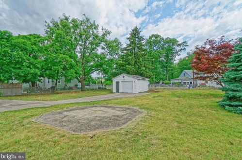 711 Columbia Blvd, West Deptford NJ  08063-1307 exterior