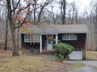 39 High Crest Dr, Hardyston NJ  07419-1913 exterior