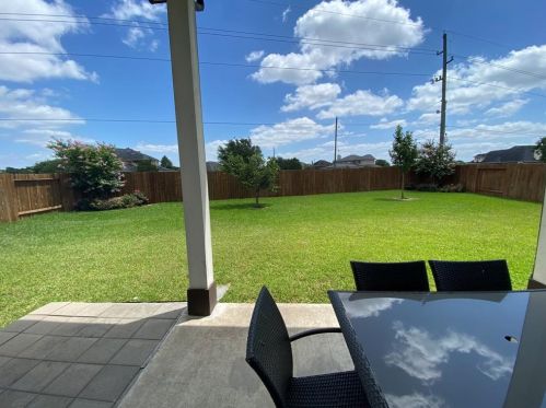 207 Conchola Ln, Richmond TX 77469-1823 exterior