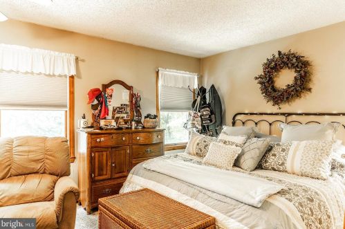 141 Progress Ave, West Deptford NJ 08096-1212 exterior