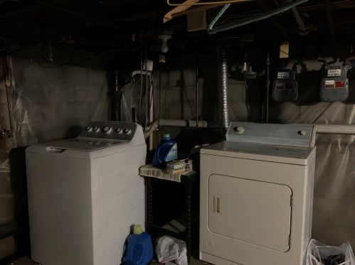 108 Harwich St, New Bedford MA 02745-6303 exterior