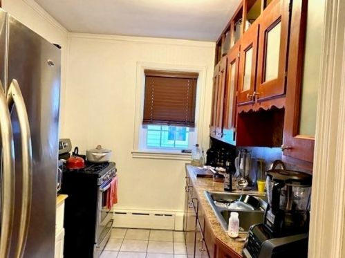 170 Query St, New Bedford MA 02745-6030 exterior