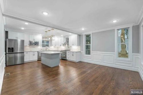 628 Knickerbocker Rd, Cresskill NJ  07626-1023 exterior