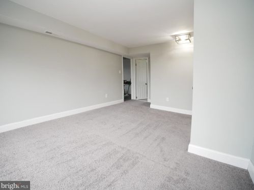 145 Crown Point Rd, West Deptford NJ  08093-1131 exterior