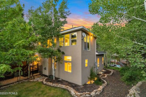 4365 Hidden Cv Rd, Park City UT 84098-4724 exterior