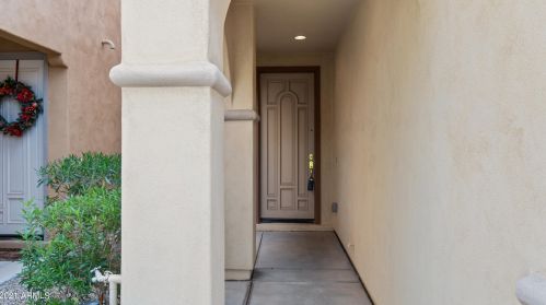 1659 Cottonwood Ln, Phoenix, AZ 85045-0807