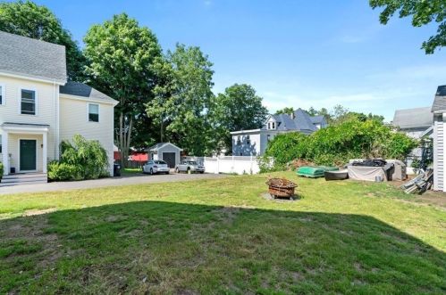 22 Stetson St, Whitman MA  02382-2440 exterior