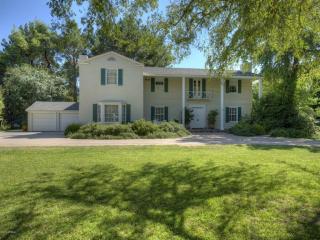 1041 Rose Ln, Phoenix AZ  85013-1438 exterior