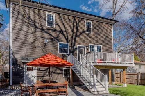 330 Rdg St, Arlington MA 02474-1719 exterior