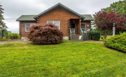 550 Hart St, Dighton MA  02715-1407 exterior