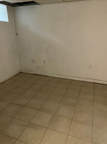 1070 Somerset Ave, Taunton MA 02780-4622 exterior