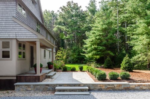 155 Great Nck Rd, Wareham MA 02571-2426 exterior