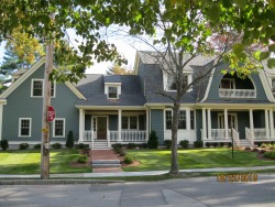 91 Arnold Rd, Newton, MA 02459-3135