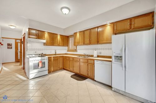 1428 Home Ave, Forest View IL 60402-1651 exterior