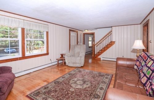 25 Hope Rd, Hingham MA 02043-3465 exterior