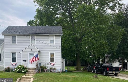 402 Jackson St, West Deptford, NJ 08096-2627