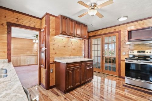 152 Highland Ave, Royalston MA 01331-2427 exterior