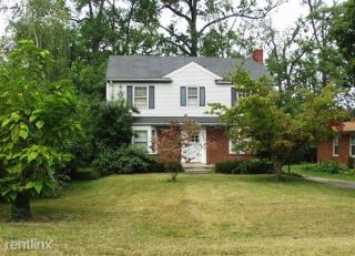 5648 Southern Pkwy, Louisville KY  40214-1207 exterior