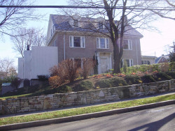 350 Waverley Ave, Newton, MA 02458-2724