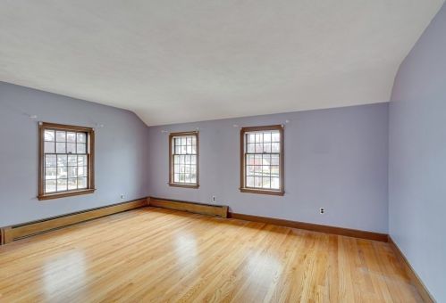 363 Greenlodge St, Dedham MA 02026-6223 exterior