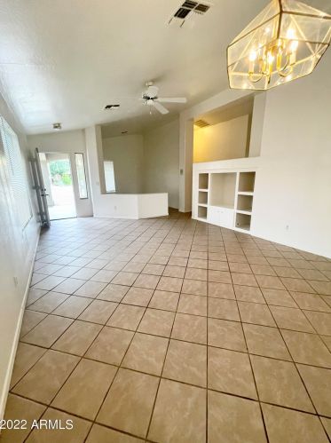 6614 Chickasaw St, Phoenix AZ  85043-5755 exterior