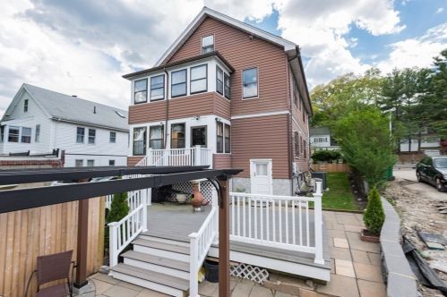 1125 Boylston St, Newton MA 02464-1014 exterior