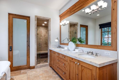 2324 Lucky John Dr, Park City UT 84060-6920 exterior