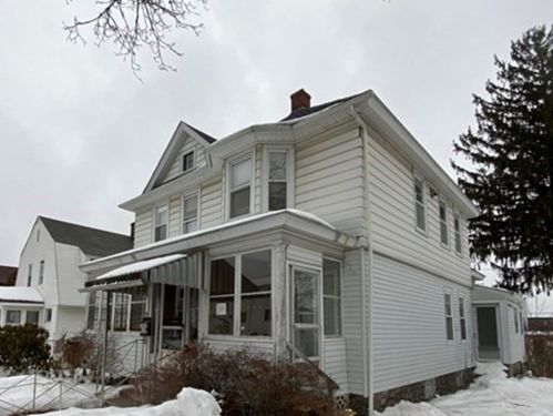 7 Frank St, Worcester, MA 01604-1015
