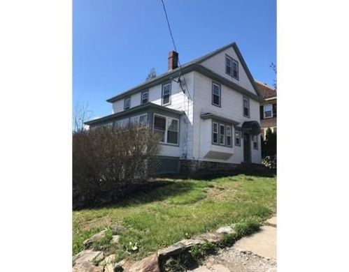 15 Wyola Dr, Worcester, MA 01603-1630