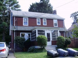 16 Chaske Ave, Newton, MA 02466-1104