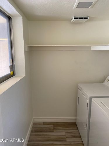 3830 Crittenden Ln, Phoenix AZ  85019-4012 exterior