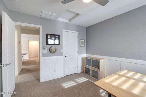 1665 Blaylock Dr, Phoenix AZ 85085-6324 exterior