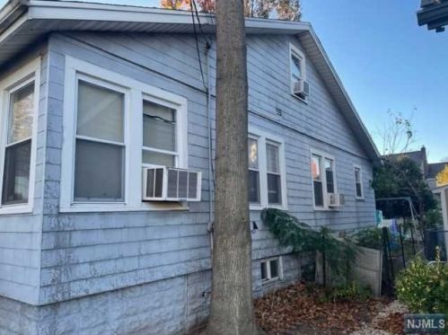 29 Ligham St, Belleville, NJ 07109-1814