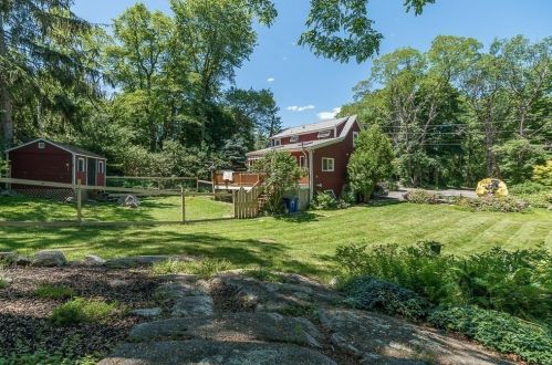 63 Curtis St, Rockport MA 01966-1237 exterior