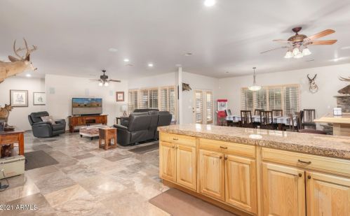 37405 16 St, Phoenix AZ 85086-6479 exterior